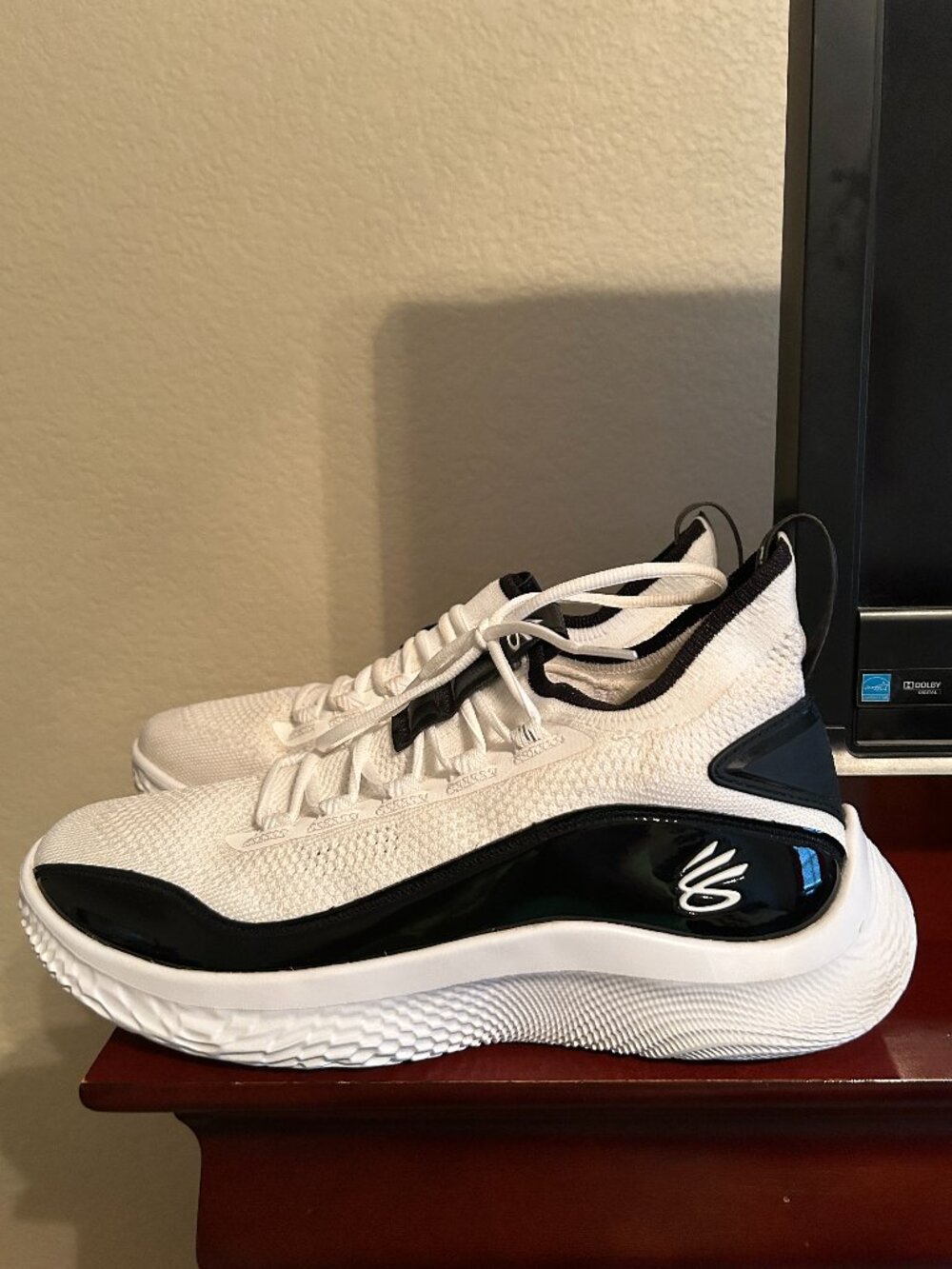 Under Armour Curry Flow 8 Shoes - Men's Size 12
